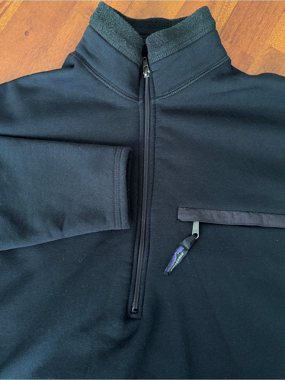 Patagonia Black Neoprene Scuba Pullover Quarter Zip Mock Neck‎ Fleece Sweatshirt